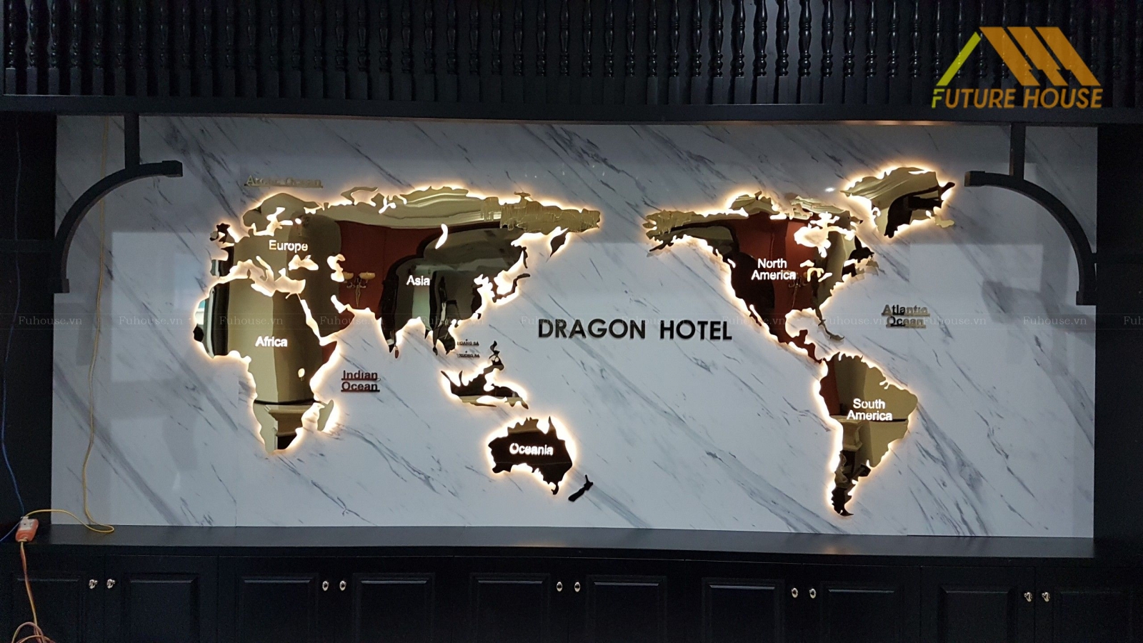 bản đồ inox mạ vàng decor
