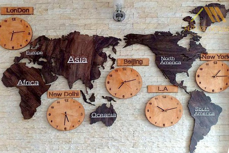 Bản Đồ Gỗ Gắn Tường World Five
